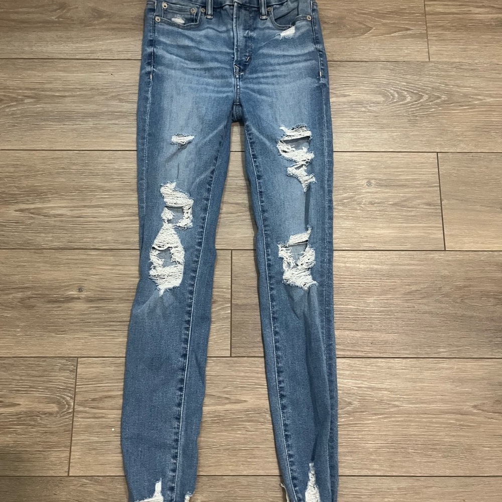 American Eagle The Lu(x)e Jean Women's Distressed Blue Jeans